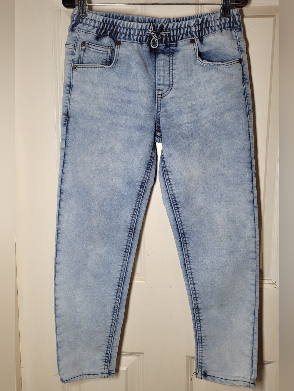 Light Wash Arizona Pull On Jeans Sz 8 Husky